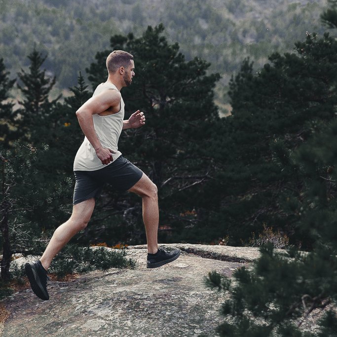 black ivy knit runner