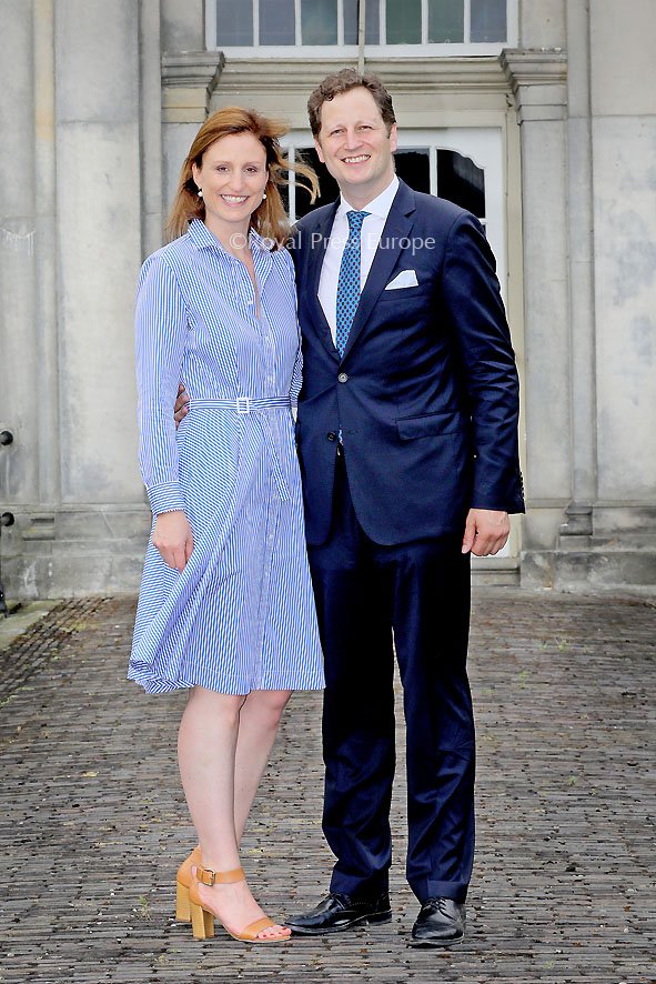 Royaleurope's tweet photo. Prince Georg Friedrich von Preussen &amp; Princess Sophie von Preussen at opening of the exhibition ‘’Help der Keizer komt!’’ at castle Amerongen #princegeorgfriedrich #prinzvonpreussen #kaiserwilhelm #deutscherkaiser #germannobility #deutscheradel #adel #Kasteelamerongen #Preußen https://t.co/abSnzI8VdA