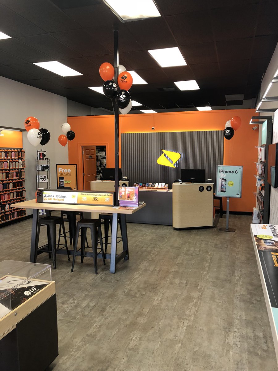 11th St. Rockford tweet media