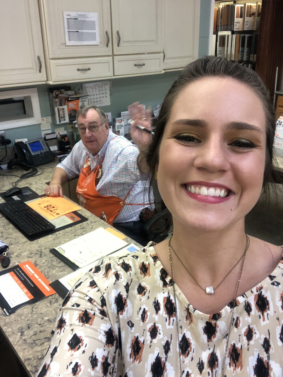 HDI_531's tweet photo. Samantha once again making waves at the Jacksonville store with Craig!! You keep up the leads and we'll keep bringing in Cha Ching checks, that's real teamwork!
#HDEHDILeadsWin #RefacingRevolution #KitchenRefacing https://t.co/AsRKZVs0mu