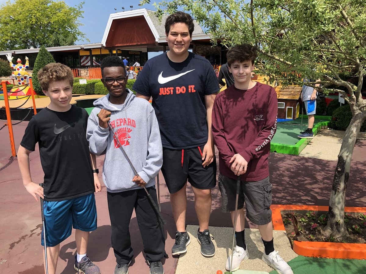 Sam_Brown711's tweet photo. Great time at Par King today! #engageSMS @109Shepard https://t.co/wgwkJUlscc