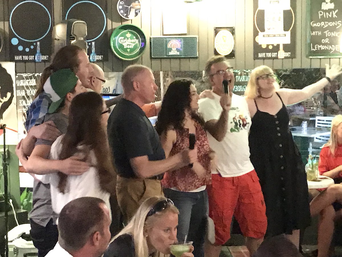 mggtTaylor's tweet photo. Karaoke challenge @ESA_Rosetta - kicks off with a fantastic rendition of โwe are the championsโ by the @Rosetta_RPC team \m/ they did you proud @DrBrianMay #spacerocks post meeting meeting #ROSSWT49 @charlottestalks @tusenfem @mommascientist @J_Noons who looks like @TomCruise https://t.co/a8RpGEra9x