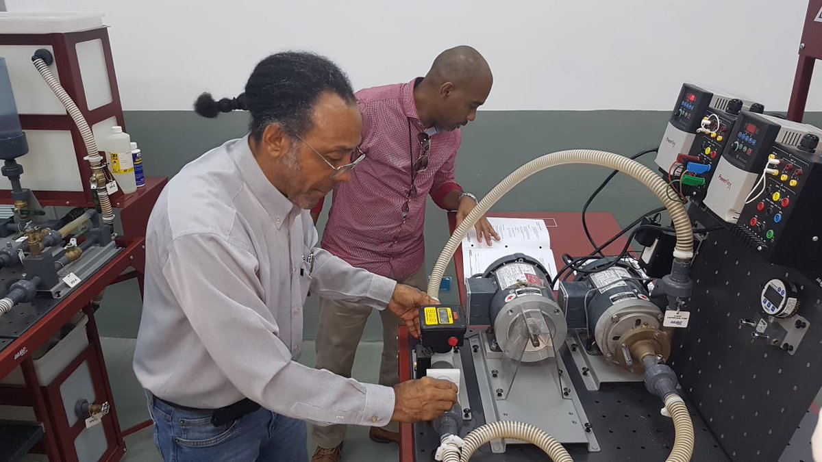 InadehOficial's tweet image. Instructores que impartirán las capacitaciones en el nuevo Centro que el INADEH inaugurará en el Área Económica Especial Panamá Pacífico  actualizan sus conocimientos #UnMejorInadeh @sertvnoticias @APP_GOB_PA @radiopanama