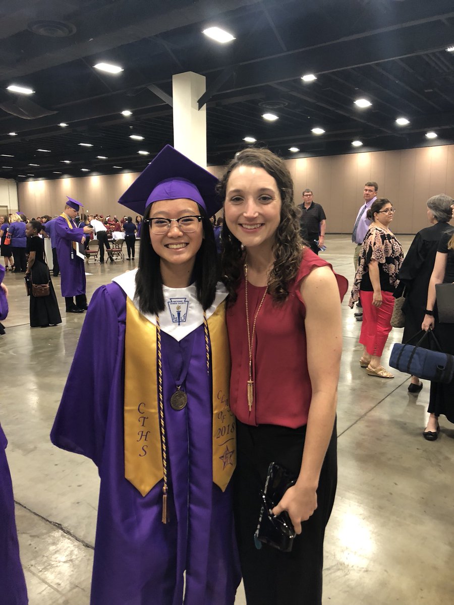 brittneydang's tweet photo. finally a graduate! 💓🎓 cths, thanks for all the memories! 😊 https://t.co/GuNrrwGEpk