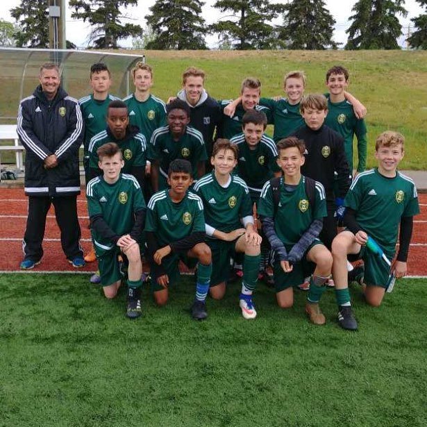 VimyAcademy's tweet photo. #vimysoccer getting it done at the #jasperplacehighschool soccer invitational #vimyproud #epsb #yeg #greenandgoldsoccer #ns https://t.co/Ujl74O1kEM