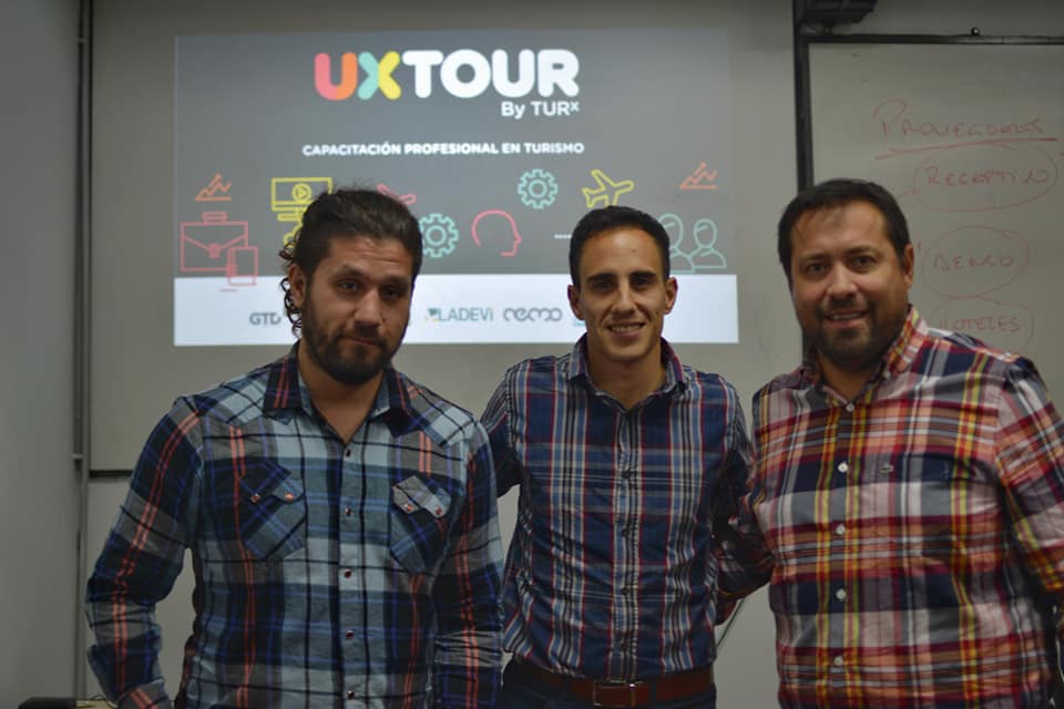 UXTour's tweet image. En #UXTour combinamos la capacitación en #turismo con experiencias de profesionales. Gracias a @SomosAero por sumarse! 😀
Curso de #ComercializaciónDeViajes en @unlp 📚📌