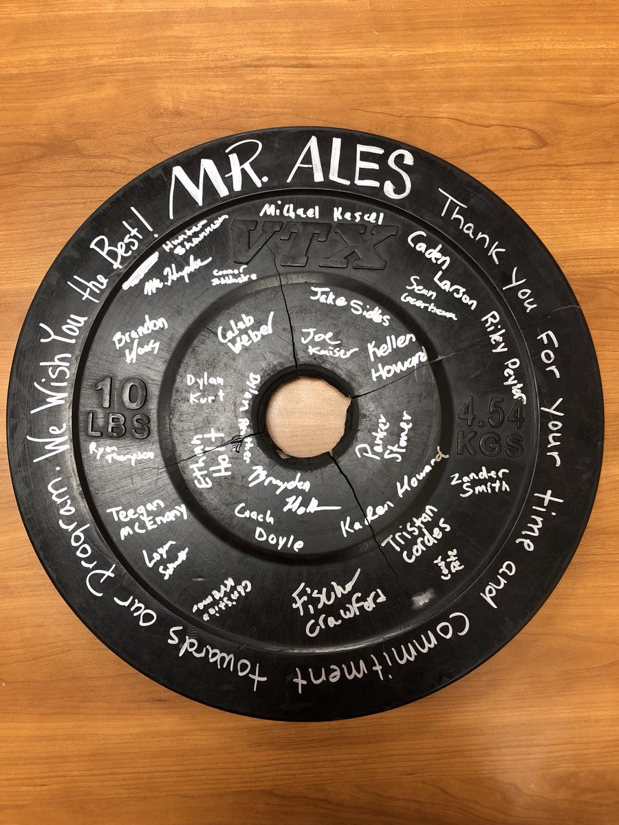 IndeeStrength's tweet photo. What an awesome gift from a group of guys that I will never forget. Thank you @thekaiser_joe for making this happen! Can’t wait to hang this up! https://t.co/4QK2h1FS3c