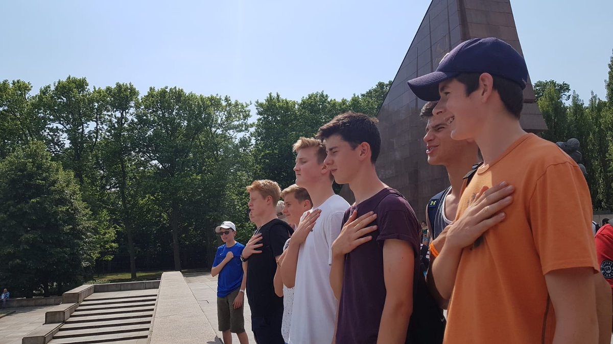 BorlaseHistPol's tweet photo. A few snaps from earlier today when we visited the impressive Soviet Memorial #swbgsberlin2018 #sovietmemorial #berlin #borlase https://t.co/kSNPgSxE6B