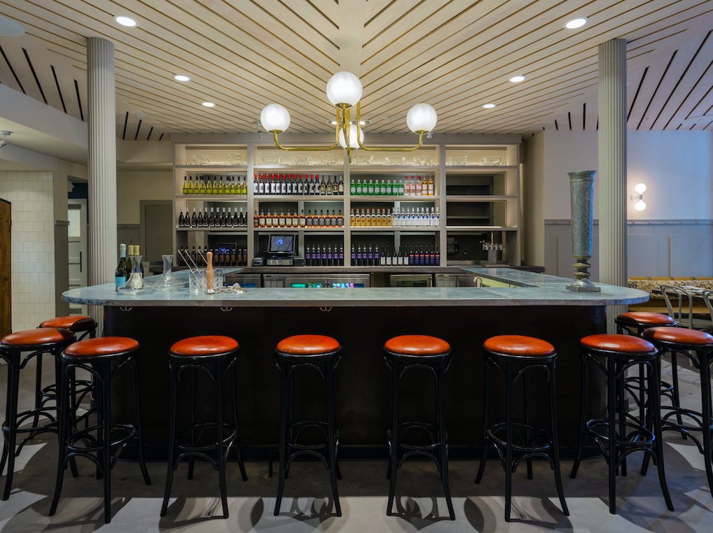 SouthernNatMob's tweet photo. There's always a seat for you here! Happy hour is at 4:30 and dinner service to follow 🍷🍴 #SouthernNational #mobile #happyhour #thebesthour #cheers https://t.co/y1GDGs8y1f