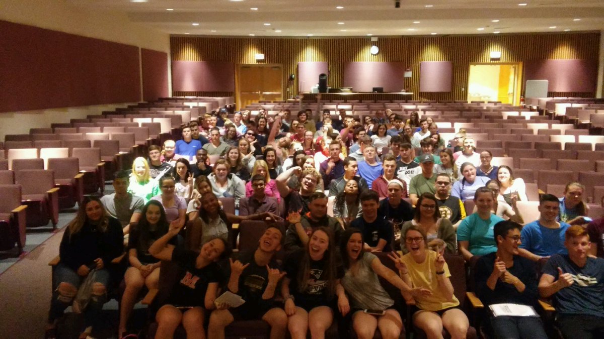 Christina Foley tweet media