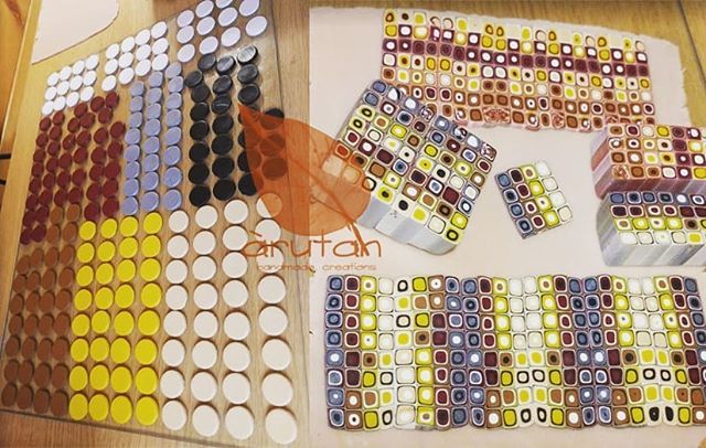 arutanworld's tweet photo. Sometimes being unwell gives us time to sit and test newly things Retro cane experiments! Thank you @bettina_welker for the inspiration!
I used her method when it comes to colour distribution.
Loved it.
#polymerclay #art #wip #retrocane #colours #handmade #premoclay #premo #… https://t.co/5eVBccP38F
