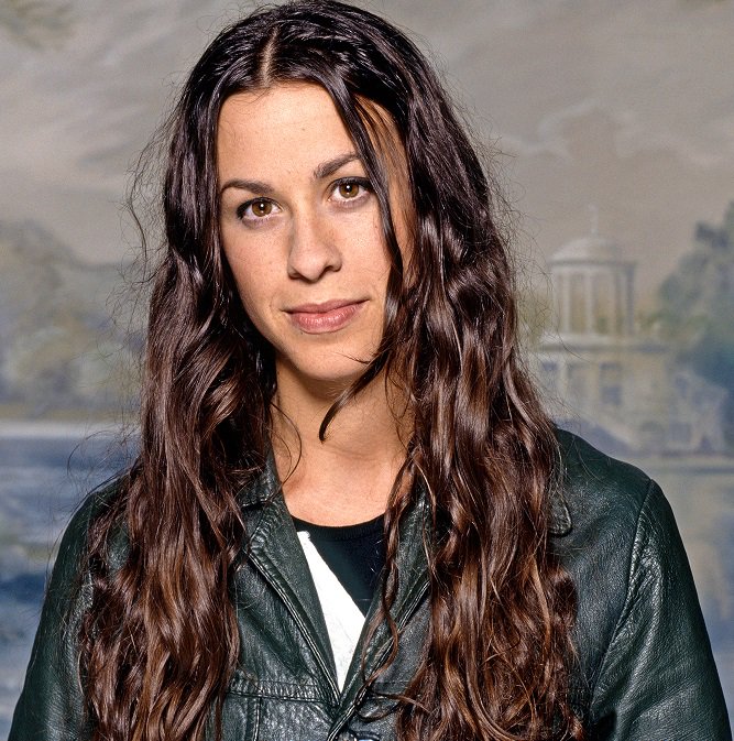 Happy 44th birthday to Alanis Morissette today! 