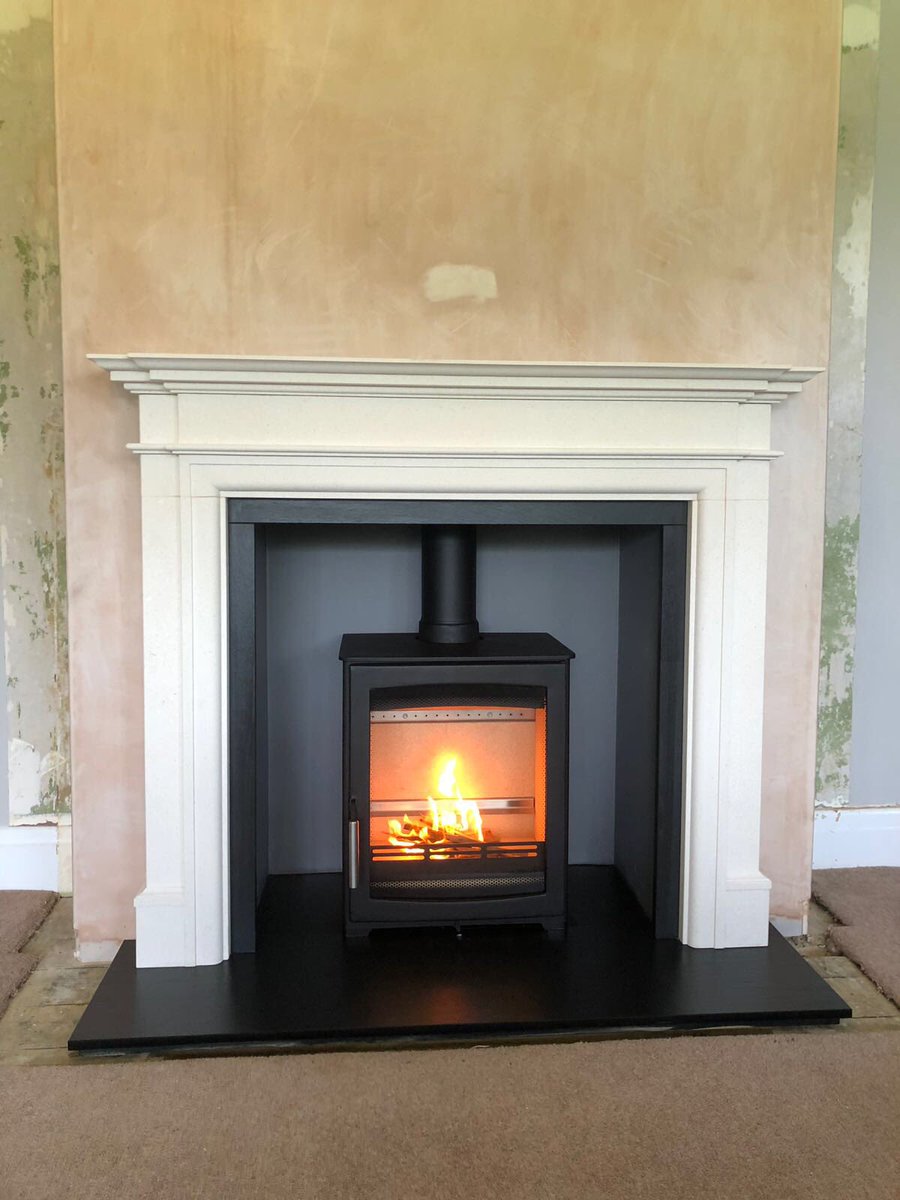 What a transformation this is, great work from our in house installation team. Parkray Aspect 5, riven slate hearth &amp; slips in an agean limestone Washington suite 🔥🔥🔥🔥 <a href="/HunterStovesGrp/">Hunter Stoves Group</a> @capital_fp
