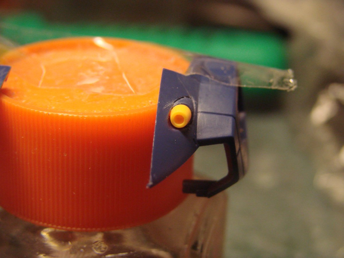 ガンダムF91 
旧 MG F-91 胸部炮身小加工