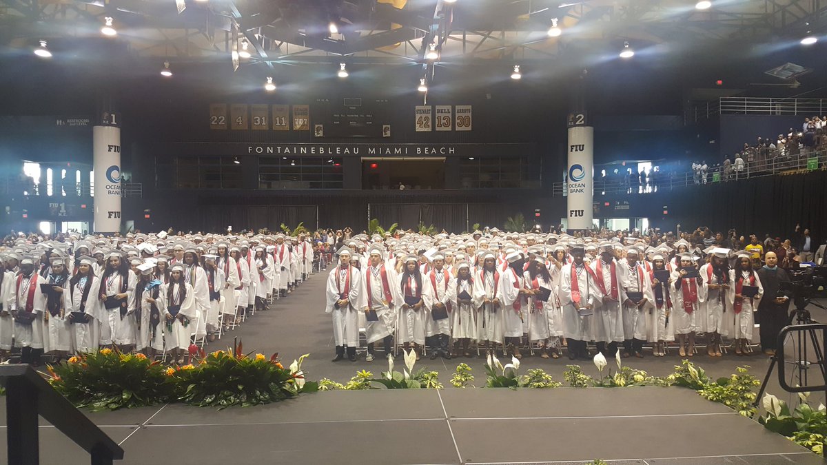 miachiefofstaff's tweet photo. Congratulations American Patriots! @MiamiSup @MDCPS @MDCPSPHantman @docstevegallon @PatriotsAHS @MDCPSNorth @David_K_Moore #TheGreatNorth #MDCPSGrad https://t.co/kL4aam2y9n