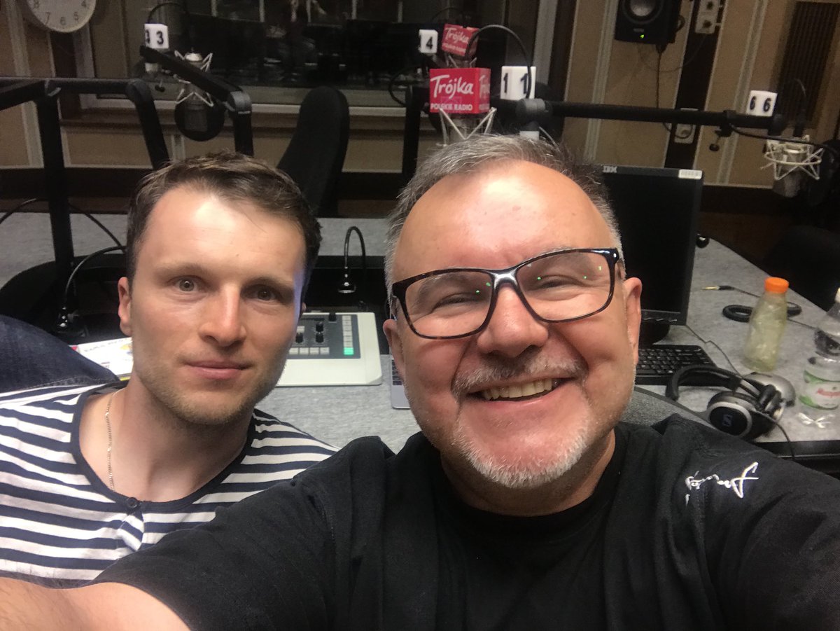 HirekWrona's tweet photo. Dziś tuż po północy w #PolskiBit na antenie @RadiowaTrojka wystąpi osobiście legendarny @kamilpivot https://t.co/FFhQGTpfwc
