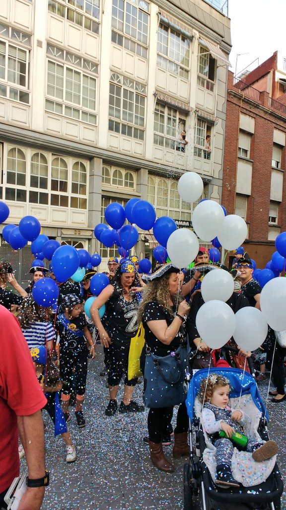 CCTrinitatVella's tweet photo. Estem de Festa Major a la Trini!!
Esteu convidats :)
@BCN_SantAndreu @bcncultura @BCNx4euros @TimeOutBCN @CcivicsBCN https://t.co/3q2qCA7L0Y
