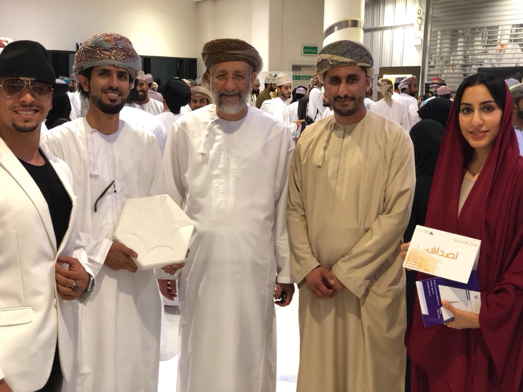 OmAsdaf's tweet photo. جانب من أحداث أفنيوز مول 😍💕. 
وزوار المعرض ، ماشاءالله . 

#إنجاز_عمان #برنامج_الشركة #اصداف #شركة_أصداف #صدففيون 
@Injaz_Oman @OmAsdaf https://t.co/dLBJ3KemUf