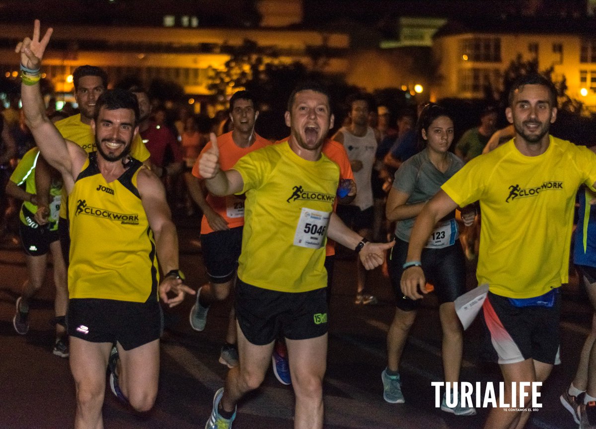 Turialife's tweet photo. Todo preparado para la sexta edición de la 15K Nocturna Valencia Banco Mediolanum que se celebrará mañana sábado a partir de las 22:30hs. Nosotr@s ahí estaremos!! 🌖🌖 📸📸 🏃‍♀️🏃🏃‍♀️🏃https://t.co/9YgbRiH1l1  #15KNocturnaVLC https://t.co/agmPtPu0EL