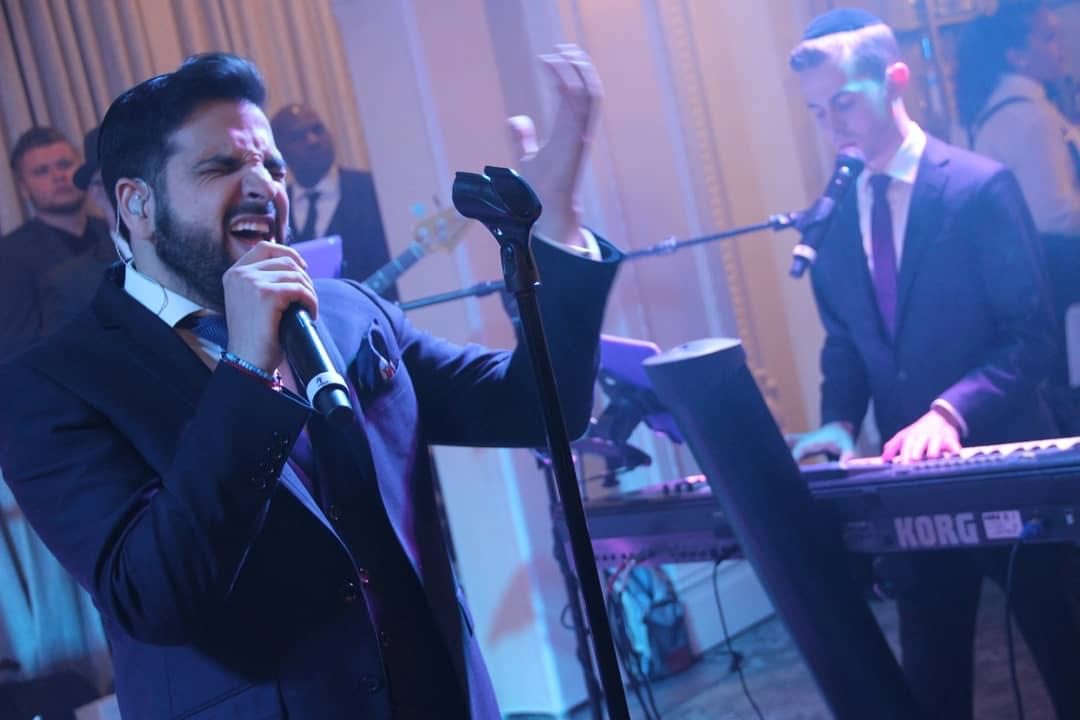 rhythm5music's tweet photo. About Last Night...! Animated wedding ft. @_YoniZ in the brand new Metropolitan Ballroom!
๐ - @sceventsinc
๐ง - @djmattdubb
๐ท - @sonnshinemedia - #EliRobinson
#GetIntoRhythm #FeelTheRhythm #RhythmOfTheNight #AllInOneRhythm #CantStopTheRhythm #Rhythm5 #take5 #TheBoysInPurple https://t.co/i5jlpP4skR