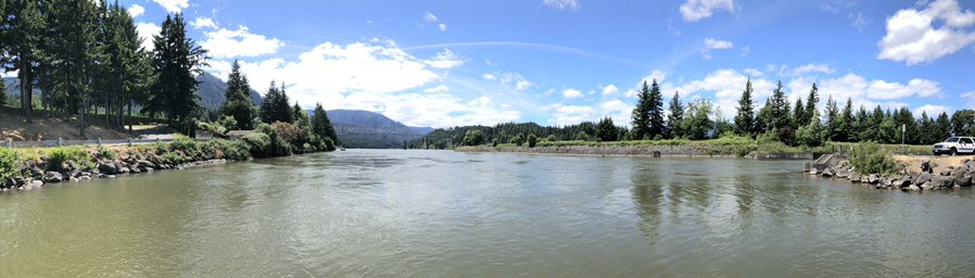 nedegan's tweet photo. Cascade Locks, Oregon https://t.co/gI55fykk5P