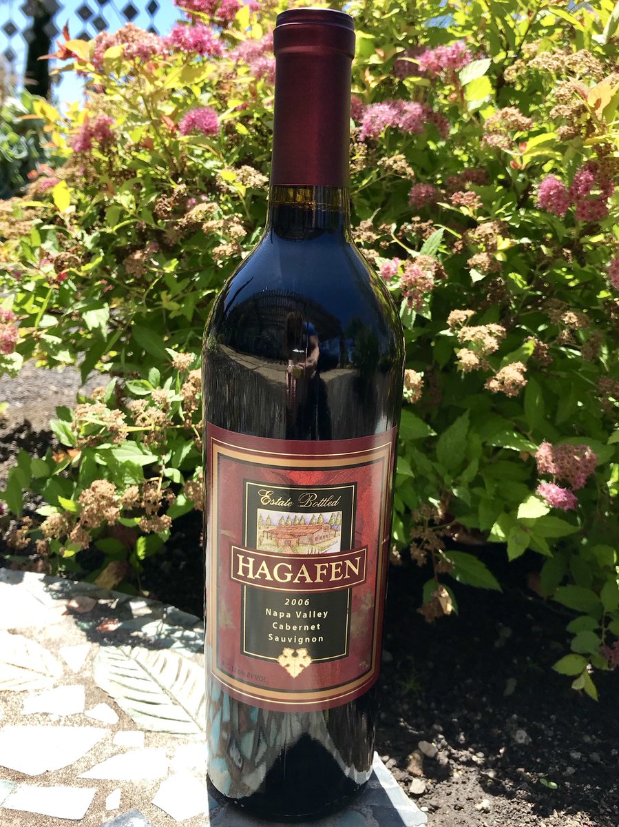 With a rich and spicy nose of baker’s chocolate and black cherry, this oldie is still such a goodie😍 eauction.auctionnapavalley.org/Listing/Detail… #ANV18 #Hagafen #NapaValley #NapaCabs