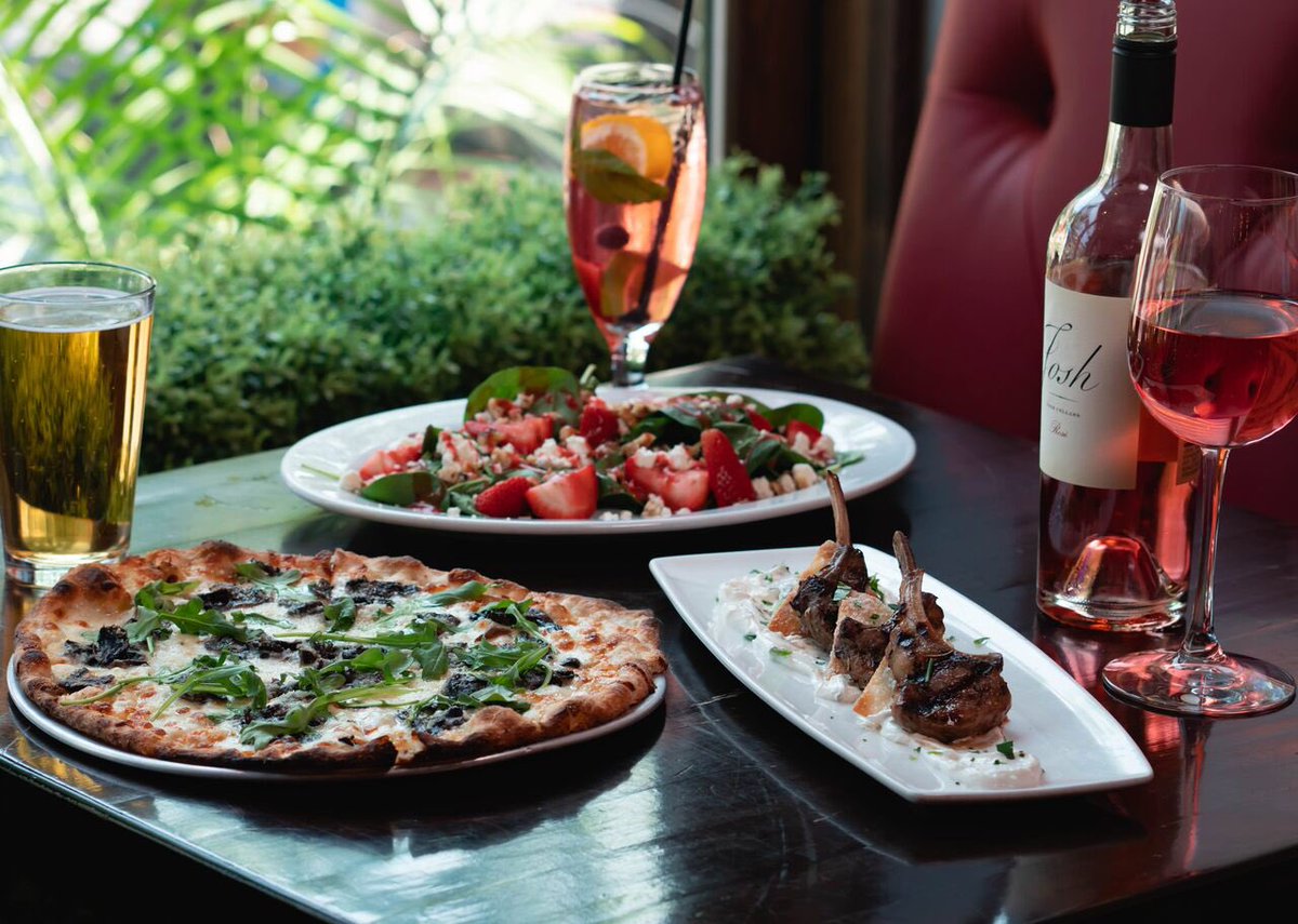 Happy Hour 5pm-8pm TONIGHT In Our Bar Area🥂🍹#bethlehem #lehighvalley #allentown #happyhour #corked