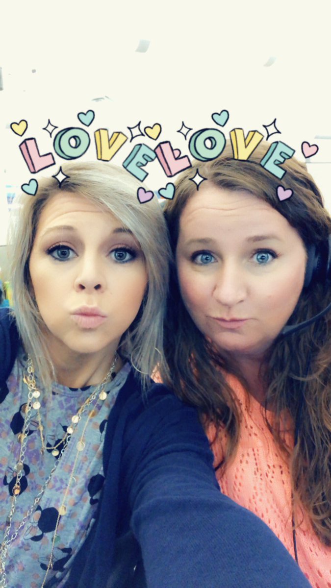 reedy_crystal's tweet photo. #1of2 #TeamCReedy 💖 was on Fire 🔥 today! #100%Participation #CloseStrong roughly a 5% #CloseRate for 📺 6% #CloseRate for 📱 and 3% #CloseRate for 💻 #BlessedMama #LoveMyTeam #WhyIComeToWork #BradBrokeTheCamera #Team_D we came to WIN! 🏆 https://t.co/y01PLEkE6m