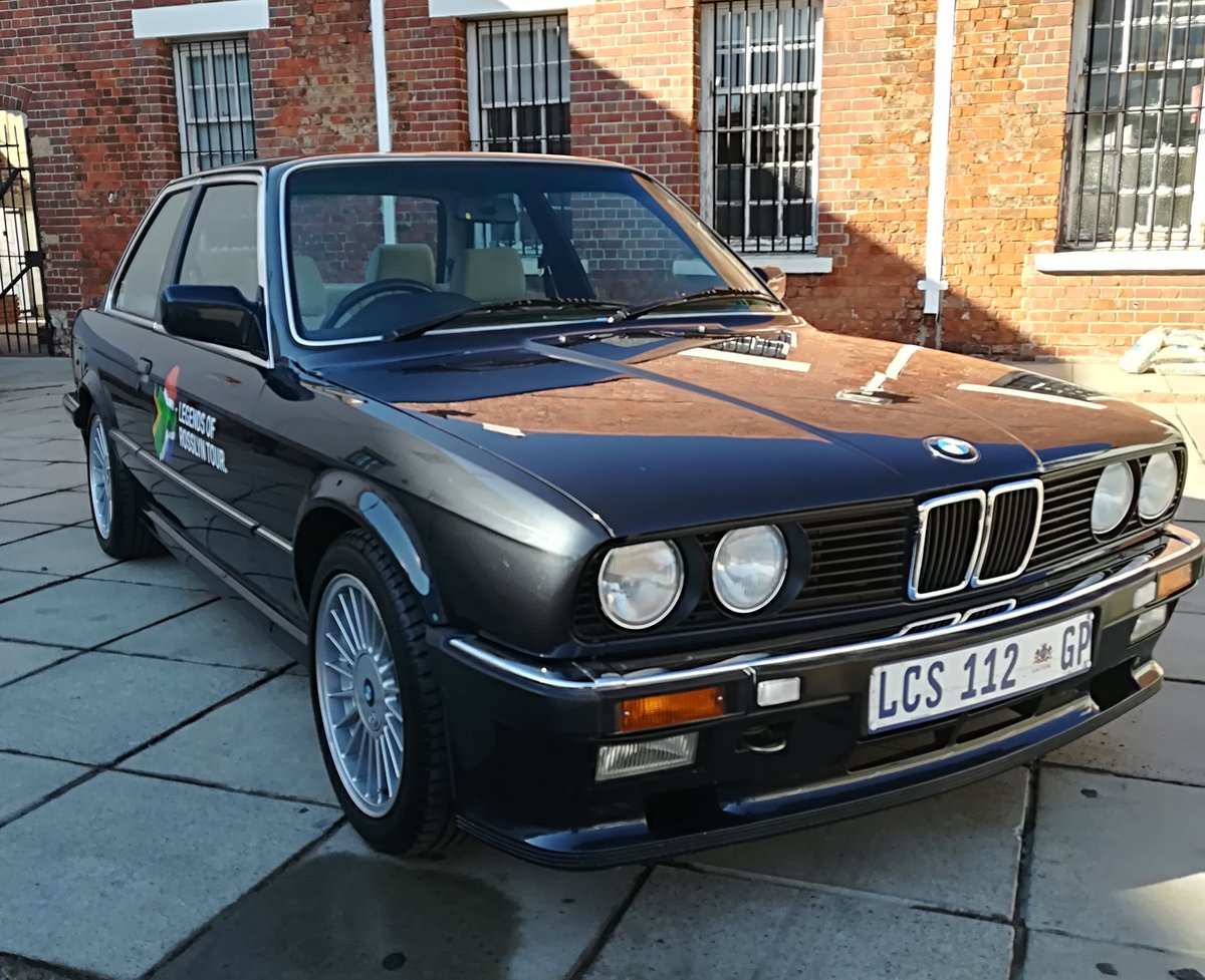 MrsSpeedQueen's tweet image. For real though, this car still has me trippin'   3 days later. @BMW_SA #LegendsofRosslyn #333i #trip3 #E30