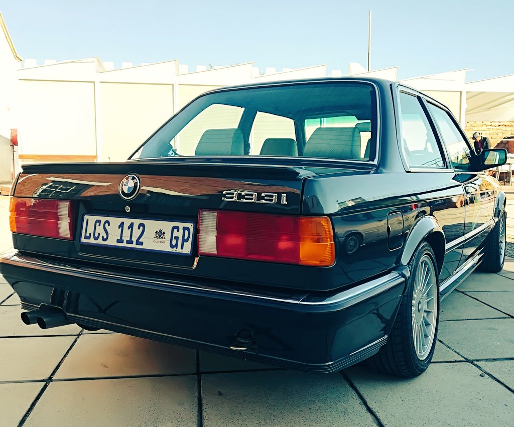 MrsSpeedQueen's tweet image. For real though, this car still has me trippin'   3 days later. @BMW_SA #LegendsofRosslyn #333i #trip3 #E30