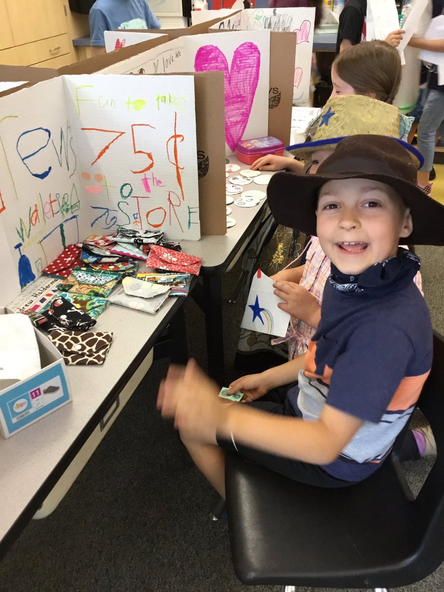 summerjoy57's tweet photo. Market Day Excitement ❤️#teachimlay https://t.co/UWuxJndQQX