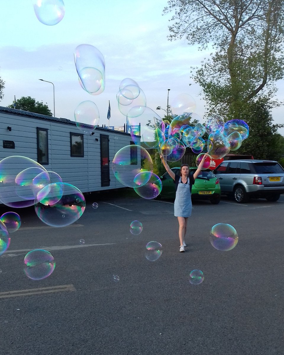 Had a brilliant time supporting <a href="/HelpStAndrews/">St Andrew's Hospice</a> with their annual #SparkleWalk2018!