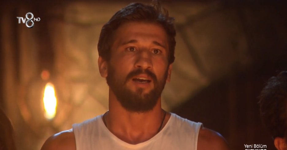 Adem :" Ben bu yola sevenlerimle yalnız başıma çıktım. Birilerinden beslenerek ilerlemiyorum yada birilerinin sırtına basmıyorum. Güzel bir hikaye yaratıp insanlara kendimi acındırmak amacım hiç olmadı. Mühür halkımızın elinde onlar ne derse o olur"

#Survivor2018  #Survivor