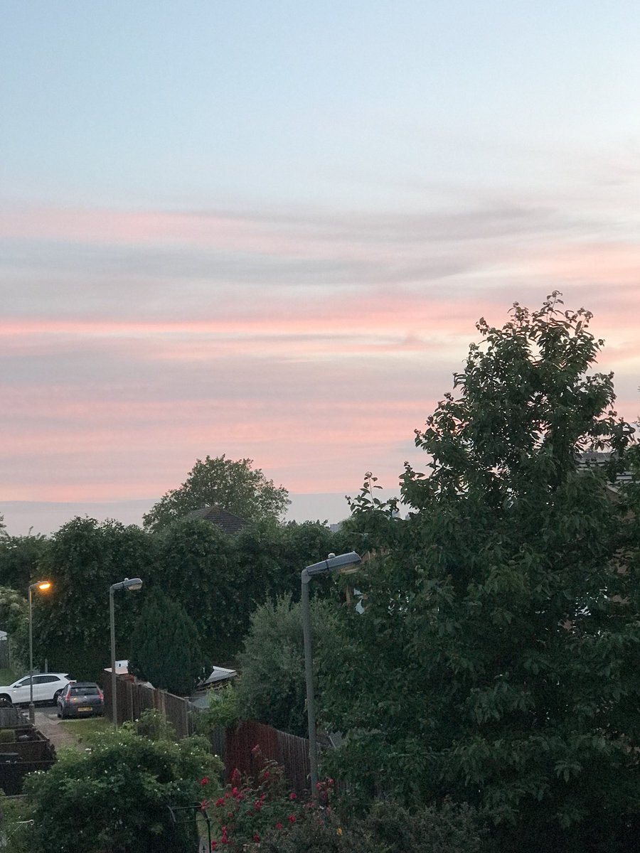 365daysofT's tweet image. #sunset #London #londonlife #iPhone7Plus #travel #travelling #travellers #wanderer #adventure #londyn #podróże #zachodslonca #photo #travellife #travels