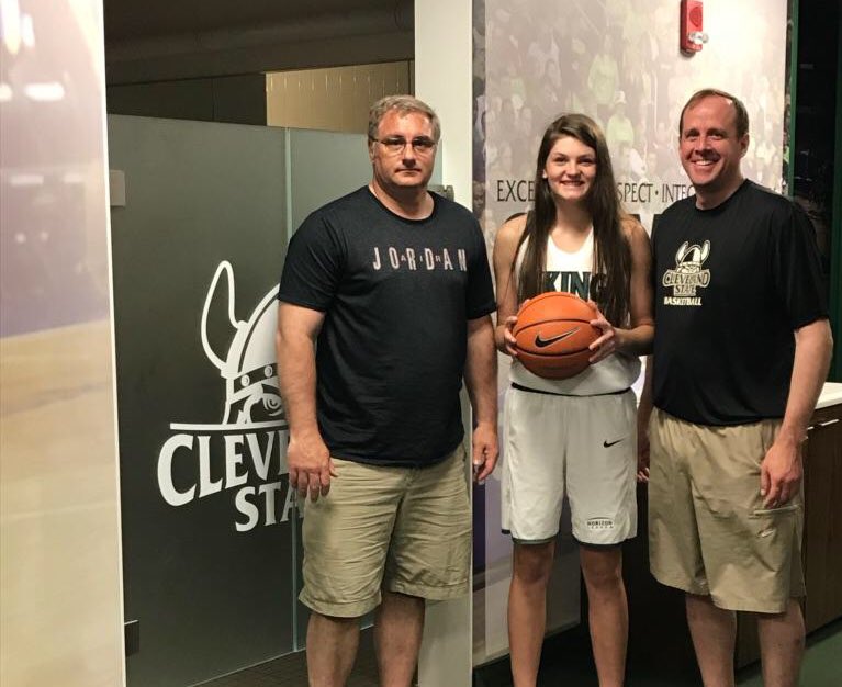 Isabelle_Grad's tweet image. After some thought I have decided to continue my academic and basketball career at Cleveland State University! I would like to thank my coaches, family, and everyone you has supported me. I am also thankful for all the other opportunities that were provided for me. Go Vikings!💚