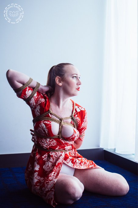 These are some of my fave rope photos we&rsquo;ve ever taken  I&rsquo;m personally attached to them because they
