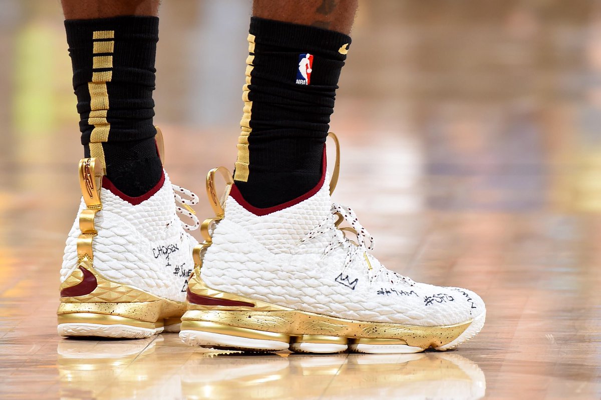 brkicks's tweet photo. In year 15, 51 points for @KingJames in the LeBron 15 PE #NBAFinals https://t.co/G5iKVF1Jku