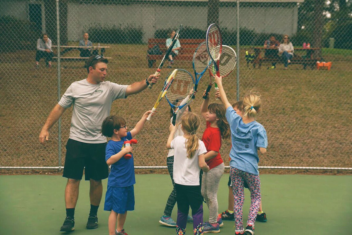 We’re in this together 😊😊🎾