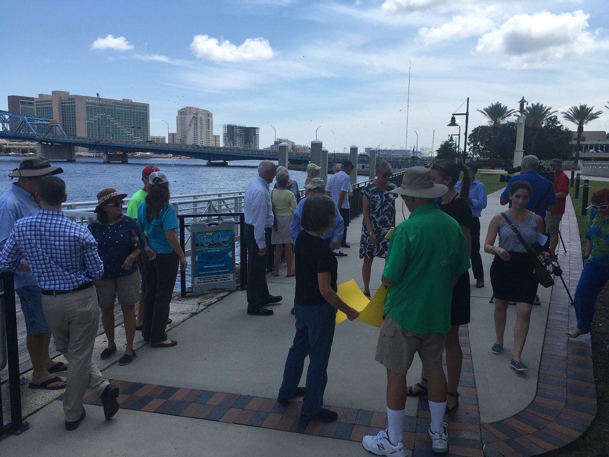 JenniferCaseyFL's tweet photo. Today I attended the @SJRiverkeeper event to call city leaders to take action on the flooding risks that #Jacksonville faces. We need to protect our river & treasured community from future flooding events. #FirstCoastStrong https://t.co/j54DX4PD7U