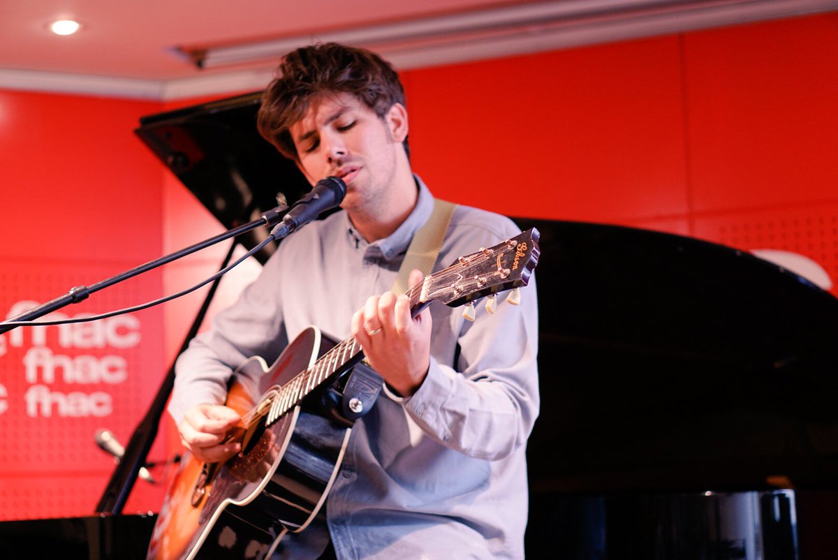 Revolverforum's tweet photo. Aujourd’hui en showcase à la Fnac St Lazare, @sagebysage a interprété 

Only love
One way ticket 
So real 
Focus

Most anything
Us again
Time never lies 

Nothing left behind

📷 @Ma_NonTroppo https://t.co/L04ocUnL3g