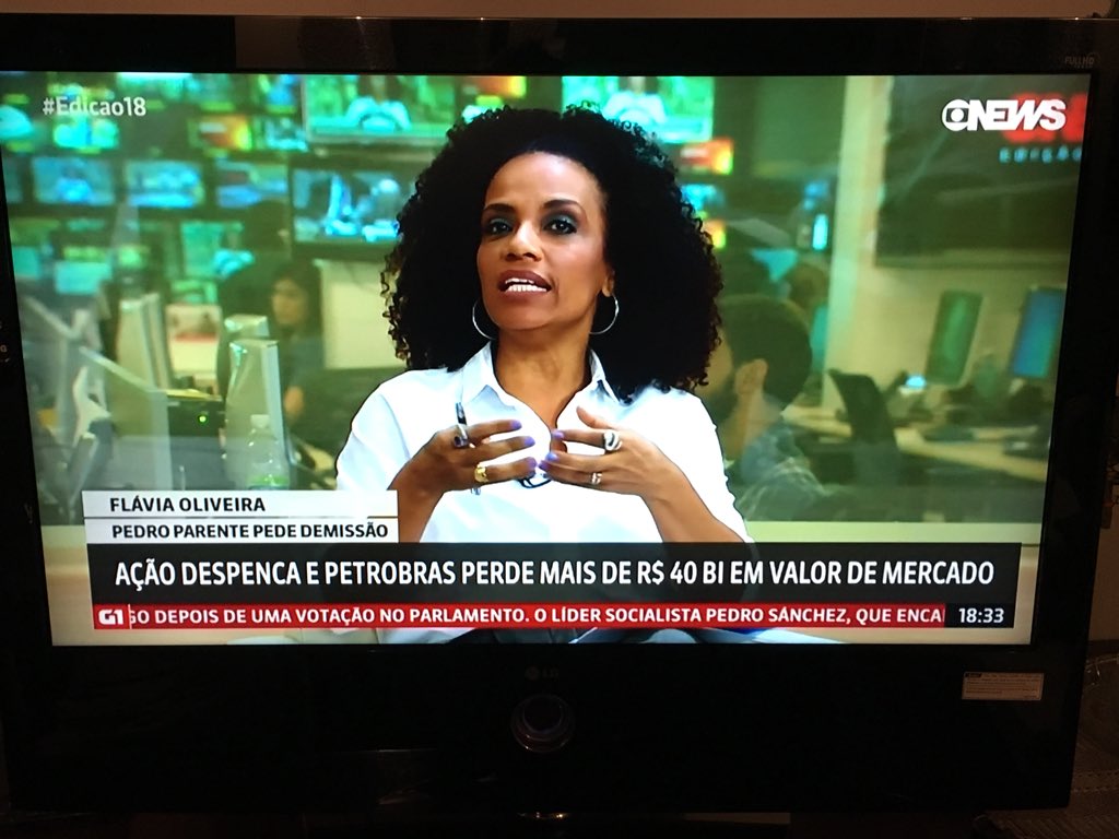 jgprates's tweet photo. E segue o luto da grande mídia: o arauto da política neoliberal na Presidência da Petrobrás, Pedro Parente, deixou o “mercado” viúvo. A especulação financeira mata a economia real e não diz respeito à vida das pessoas, de verdade. #ForaParente https://t.co/6dyrOLwDFg