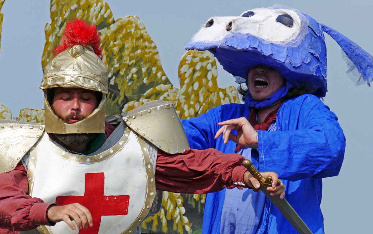 LibbyGomm's tweet photo. Hot as dragon's breath today for @Quantum_Theatre's  wonderful performance of The Reluctant Dragon in @BlackpoolParks #reluctantdragon https://t.co/BtKJomZ1MZ https://t.co/BQvRYYffmp