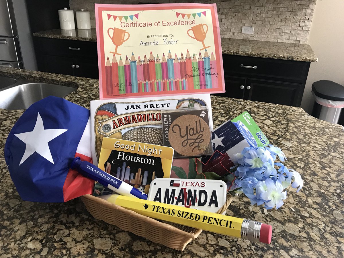 MrsARFoster's tweet photo. Thank you CME and especially my 3rd Grade teammates for an incredible year! #CME #goodbye#newadventures https://t.co/nQBnAnCPad