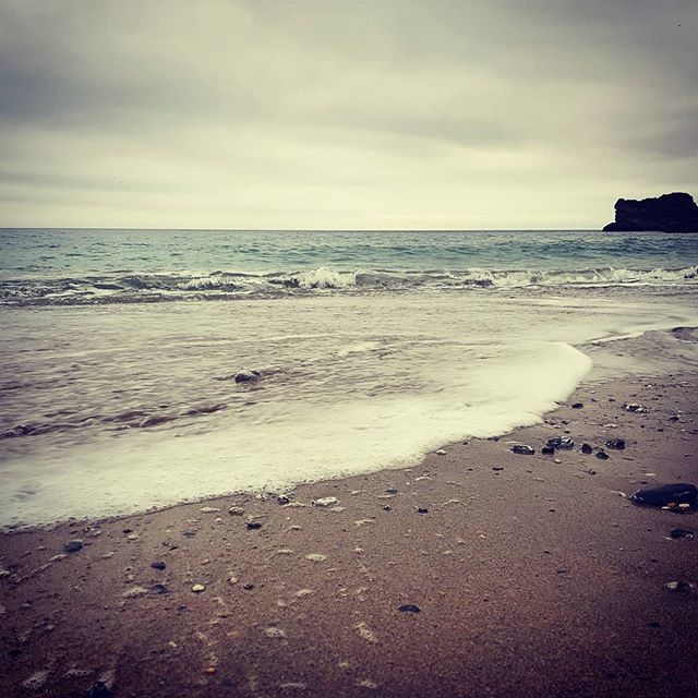 Lil_asha's tweet image. Made it! Managed a late night walk on the beach - arrrr Cornwall 
#noticethelittlethings
#simplifylife #simplifythoughts #mindfulness #hygge #lykke #meditation #mindful #timeforme #inspirational #happinessishere #motivation #lifecoach #selfmotivation #po… ift.tt/2LaWvCX
