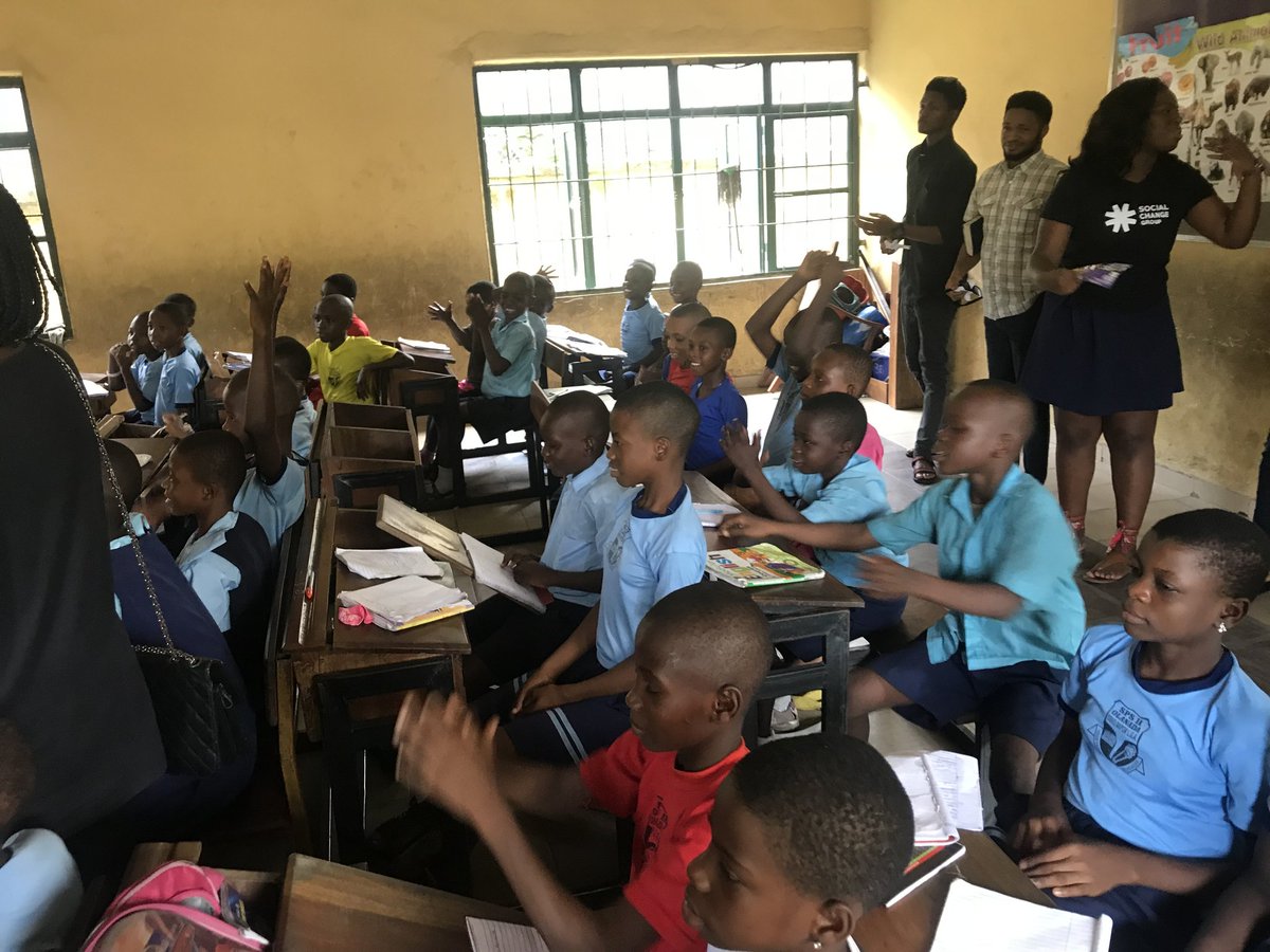 esivi_wali's tweet photo. What a wonderful way to celebrate our new month. We put smiles on the faces of the student of state school olanada by donating text books, exercise books, uniforms, sandals. I am really excited. 
#MyWorldPlan #LittleByLittle #PHCBookDrive #SDG4 https://t.co/ka0CwS7ScX