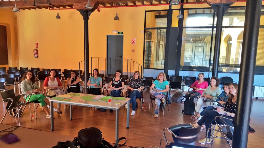 apmallorca's tweet photo. Avui reunió de la CT de persones formadores i assessores en promoció, EpS i activitats comunitàries. Donam la benvinguda a les noves vocals @LluciaSancho @ACaldentey Trini Planas, Mar Guillén i M José Colom. Seguirem fent cami @capalasalut amb forces renovades i il·lusió. https://t.co/O8VGVymA3M