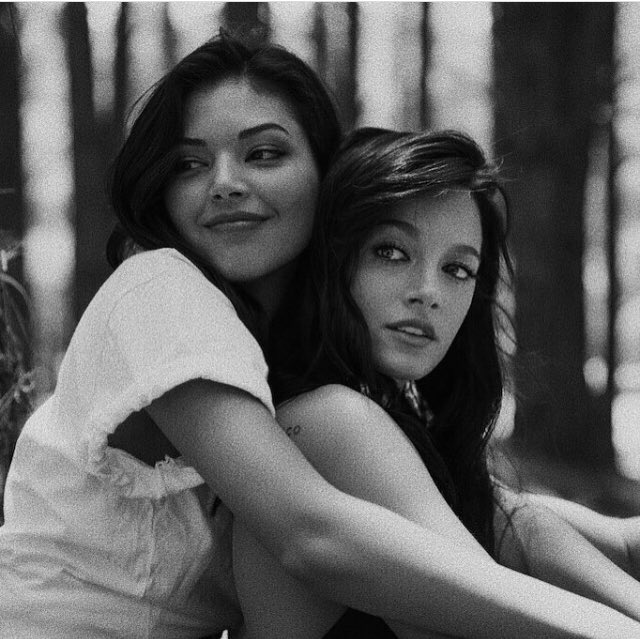 kianaalissonram's tweet photo. happy pride month🌈 #PrideMonth #StayOrRun
“All the pretty girls in the world, but i’m in this space with you”❤️🧡💛💚💙💜
@orisabatini https://t.co/WYhswP4wfR