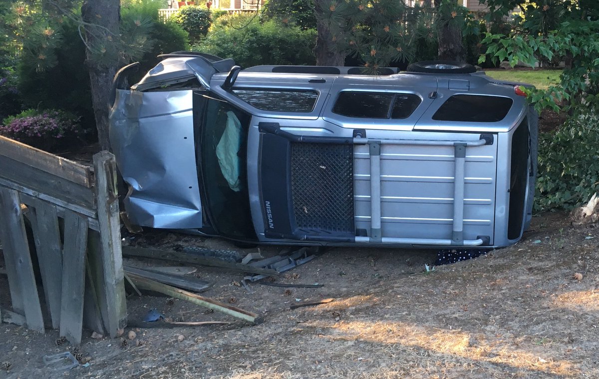 WCSOOregon's tweet photo. This is the deadliest time of year for teen drivers.  Thankfully the 18-year-old girl driving the rolled-over SUV is ok after making an illegal pass on the shoulder and t-boning the van #showyourkids #tellyourfriends #100deadliestdays https://t.co/jS6WSLcJRB