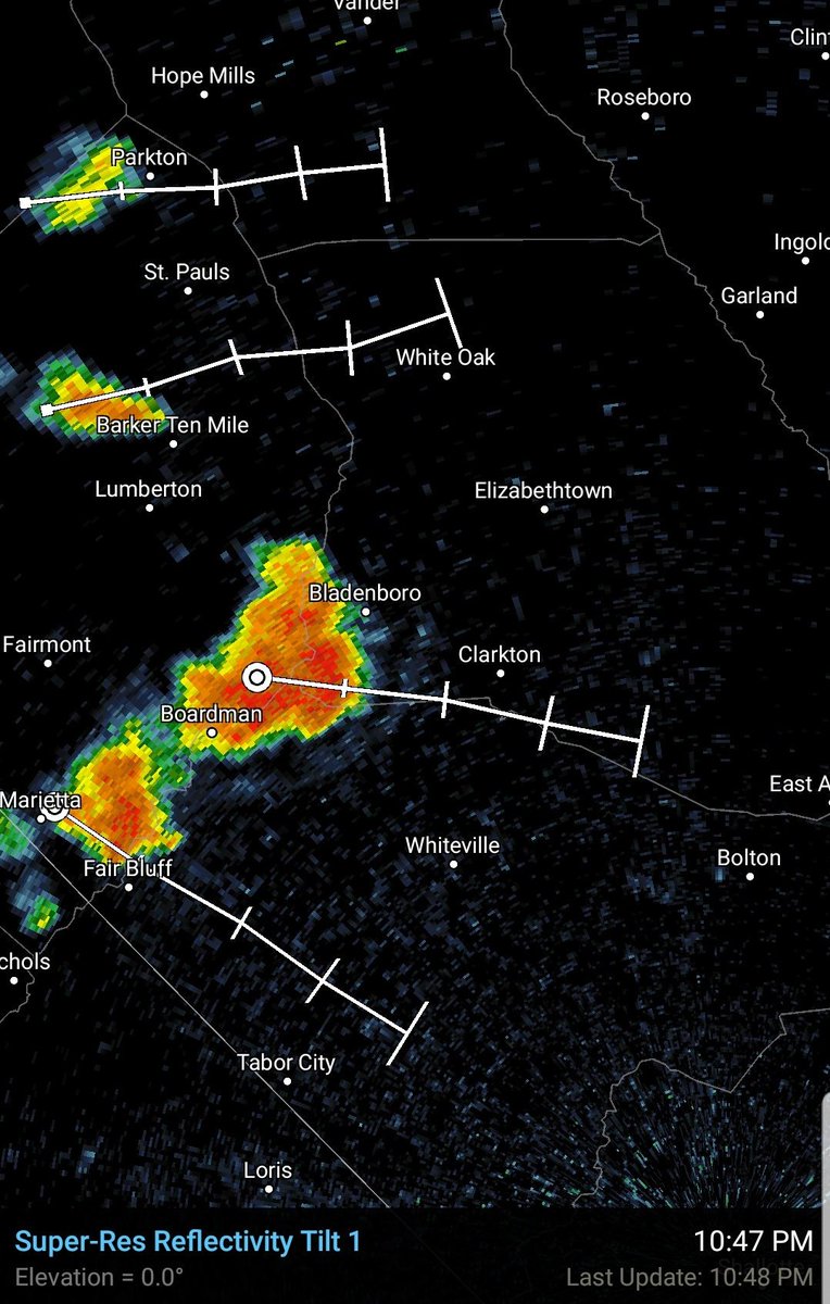 realdwaynet's tweet photo. Heavy rain on radar heading toward Bladenboro, Clarkton, Western Prong, Lake Waccamaw, East Arcadia #ncwx #ilmskywarn @johnmmblake https://t.co/VA7MkjGHdA