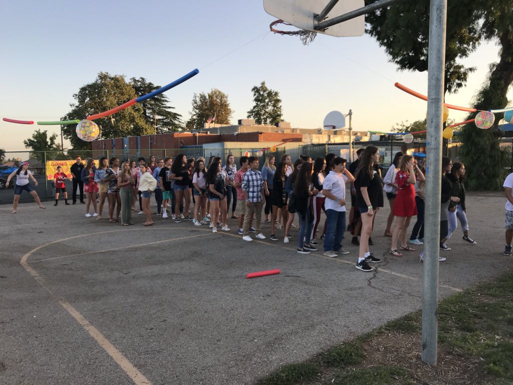 PJH49ers's tweet photo. Pioneer promotion party!! #PioneerPride #wewillmissyou https://t.co/sqIsLokoNv